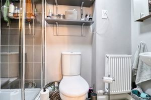 Master Ensuite- click for photo gallery